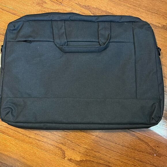 Black briefcase/padded 17.5" laptop sleeve. Use w/handle or 50" shoulder strap - Picture 2 of 12